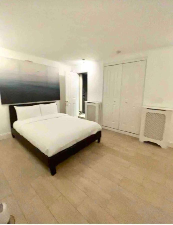 One Stop Oxford Street Family House Holiday home London